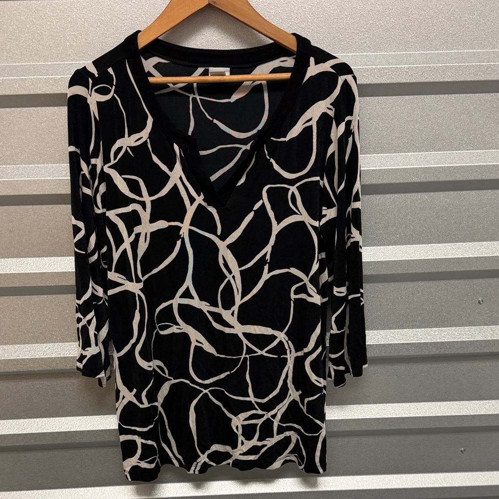 Chicos Travelers Black/White Abstract Unique Print Coquette Girl Blouse Sz 12/14